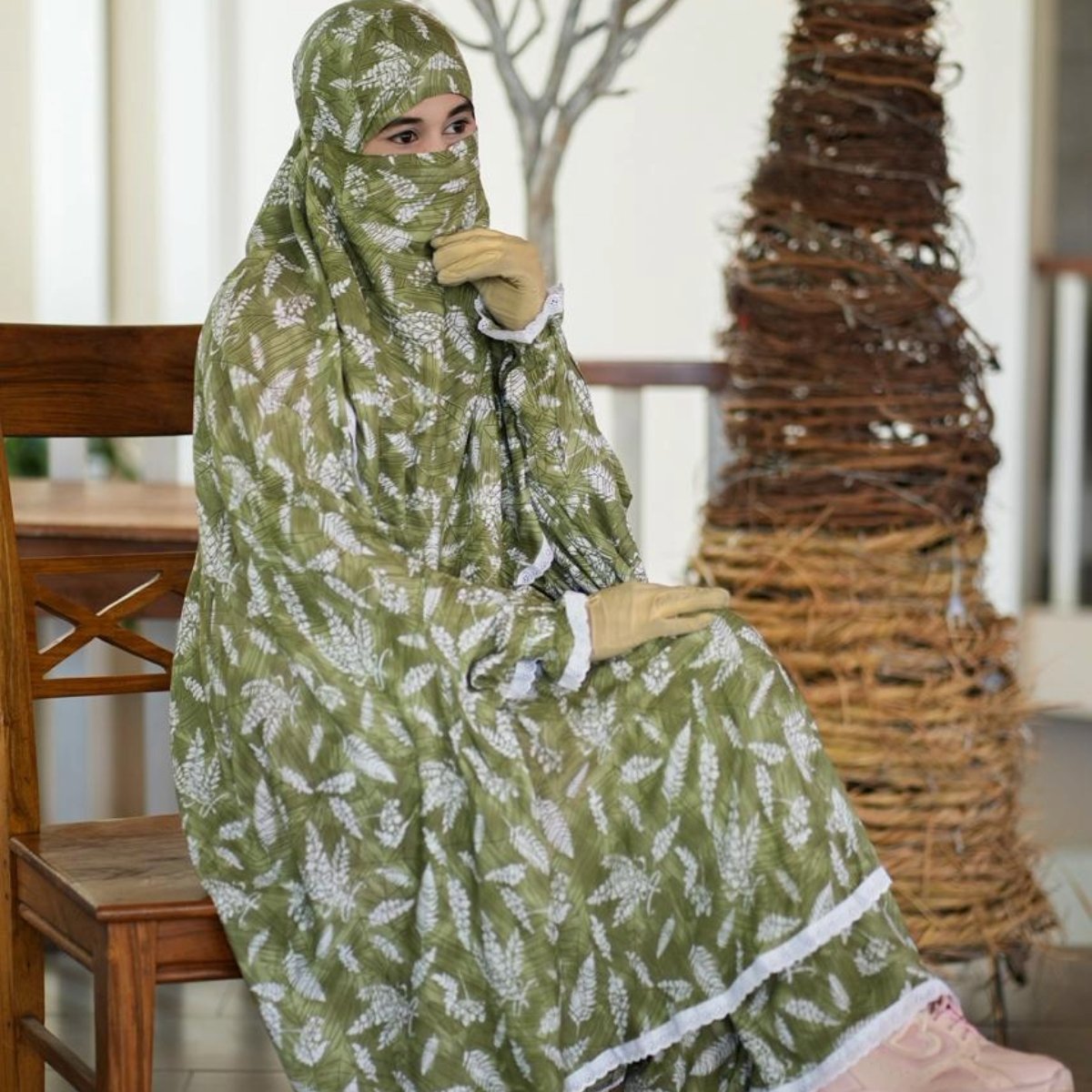 Premium Black & White Floral Palazzo Khimar Set with Niqab Premium Black & White Floral Palazzo Khimar Set with Niqab